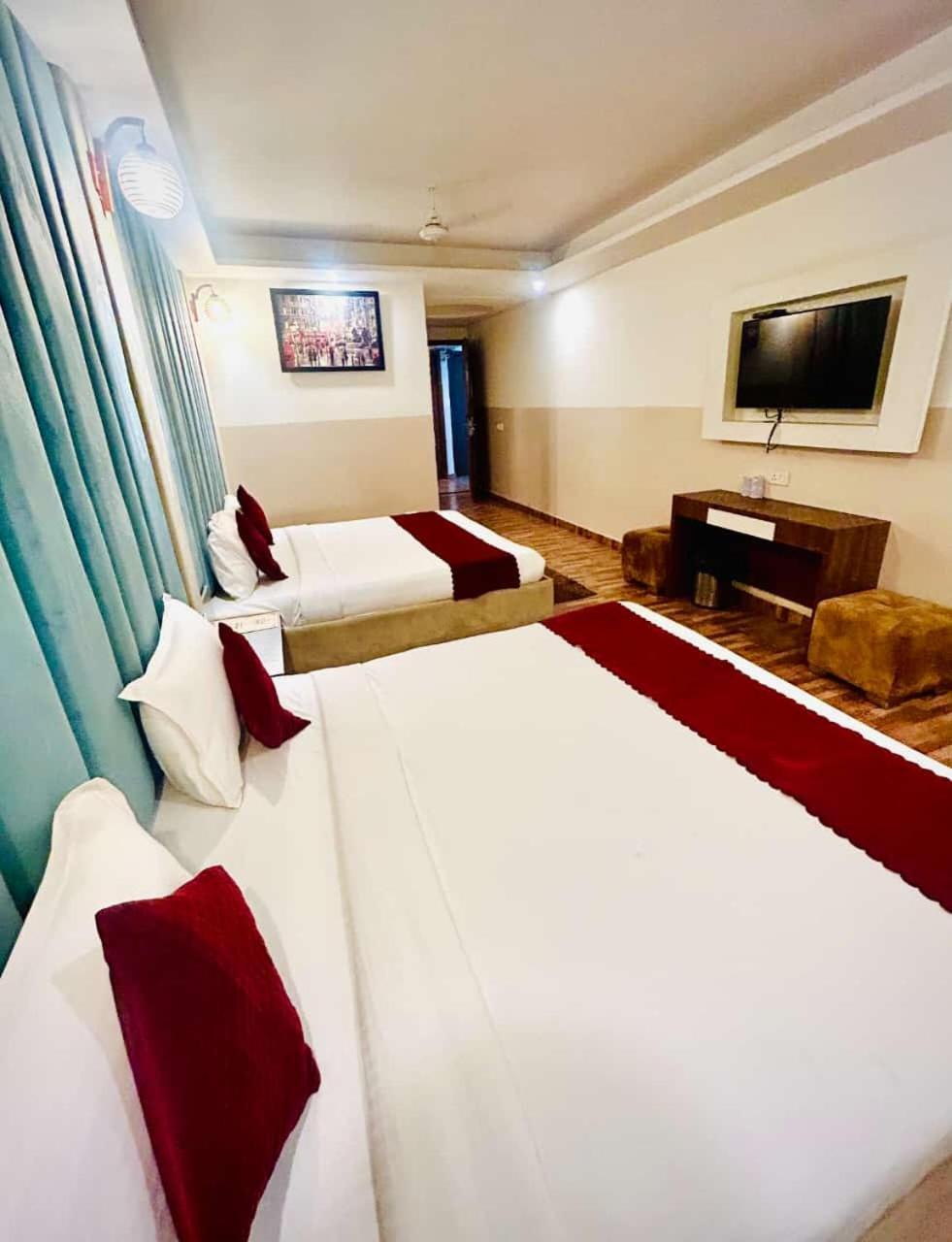 Hotel Airport City 新德里 外观 照片