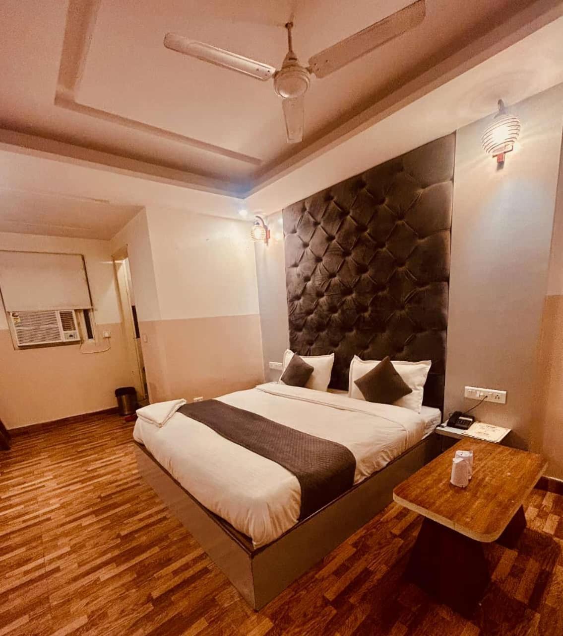 Hotel Airport City 新德里 外观 照片